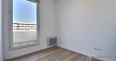 252b1e90
