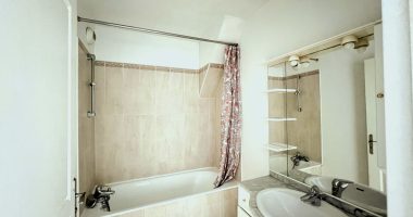 65d83887