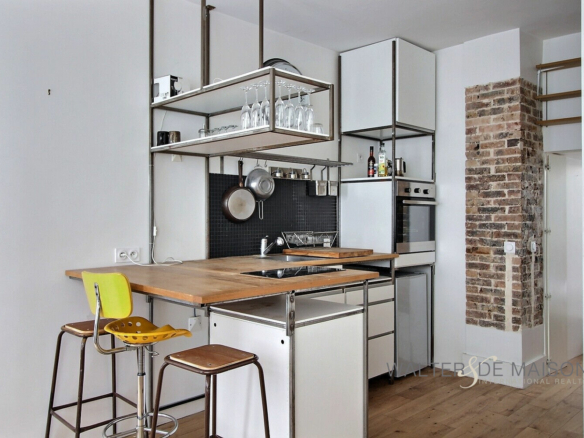 Local professionnel 32.7 m²