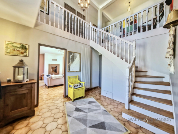 Maison 7 pièce(s) 186.6 m²