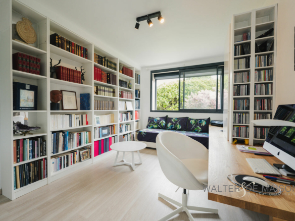 Maison 9 pièce(s) 250 m²