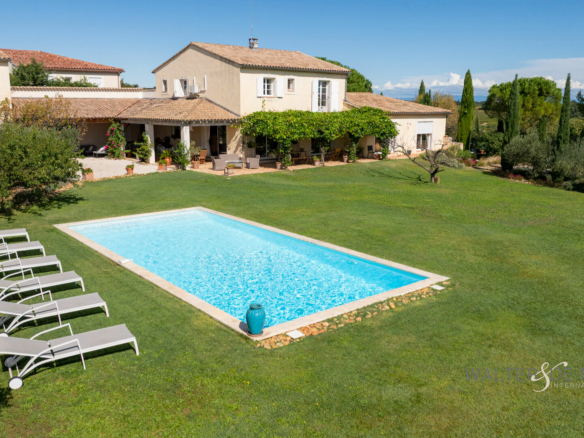 Maison 8 pièce(s) 300 m²