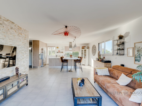 Maison 6 pièce(s) 139.67 m²