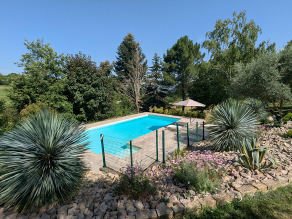 Maison 8 pièce(s) 240 m²