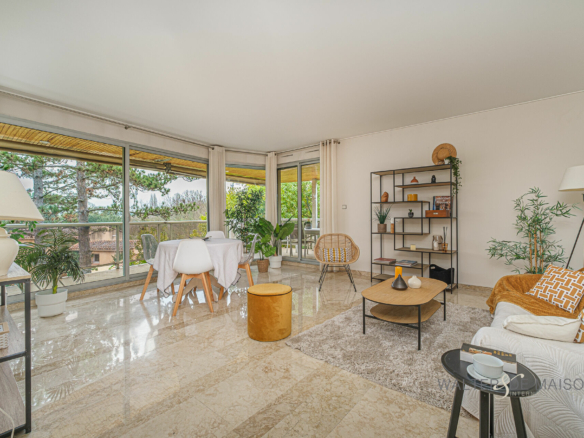 Appartement 4 pièce(s) 104 m²