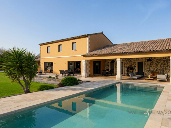 Maison 8 pièce(s) 195 m²