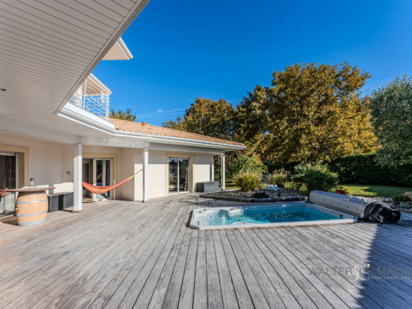 Maison 7 pièce(s) 173 m²