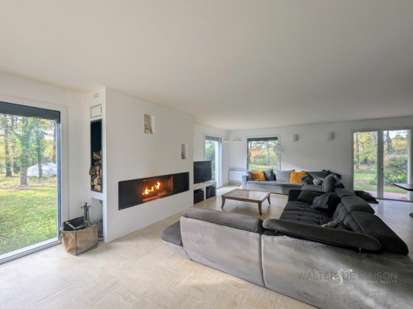 Maison 9 pièce(s) 340 m²