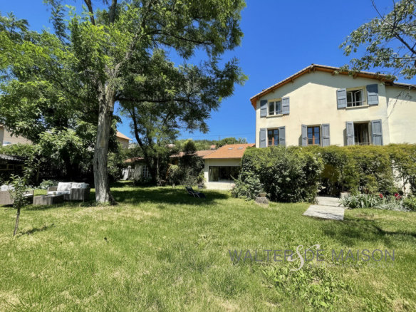 Maison 8 pièces 155 m²