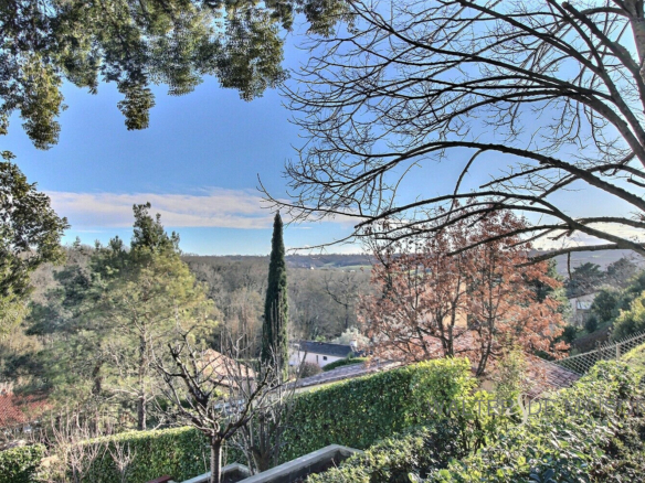 Maison 10 pièces 287 m²