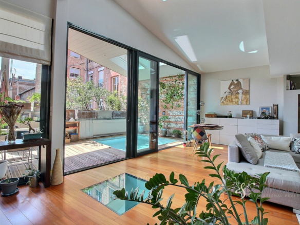 Appartement 6 pièces 226 m²