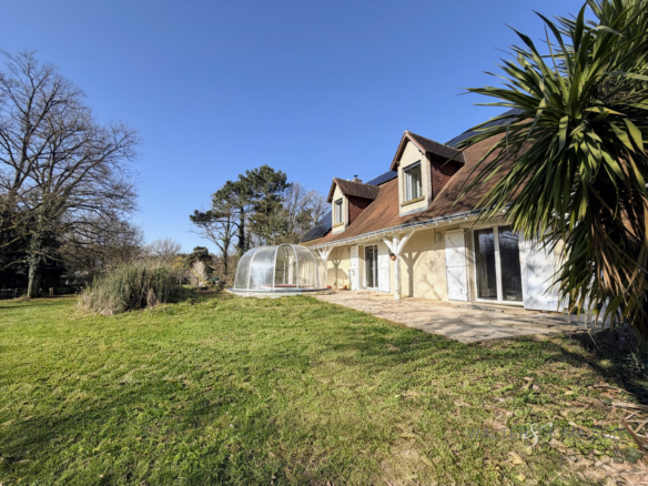 Maison 9 pièces 340 m²