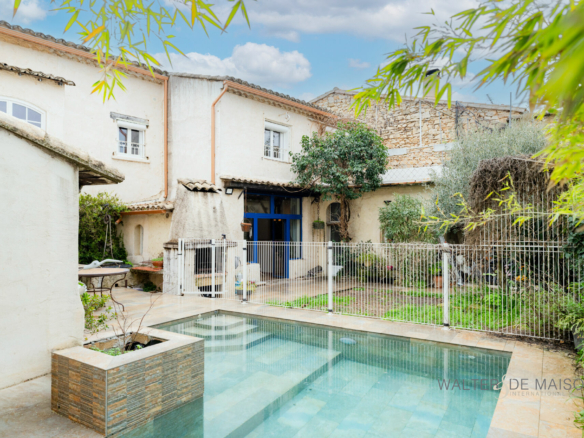 Maison 8 pièces 220 m²