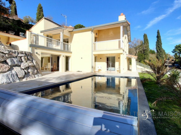 Maison 10 pièces 287 m²