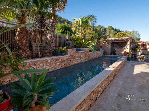 Maison 5 pièces 144 m²