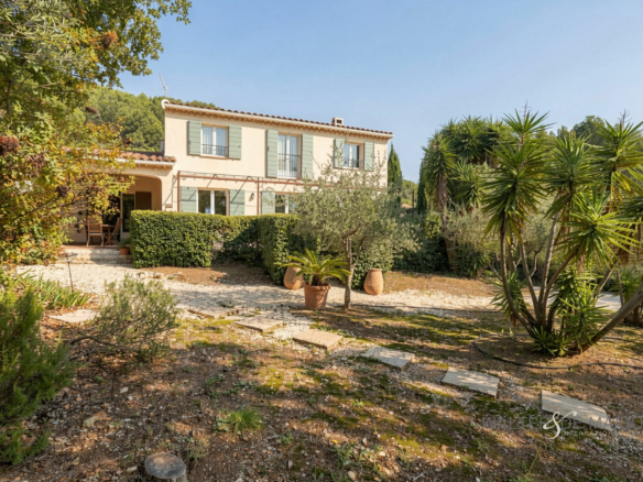 Maison 7 pièces 180 m²