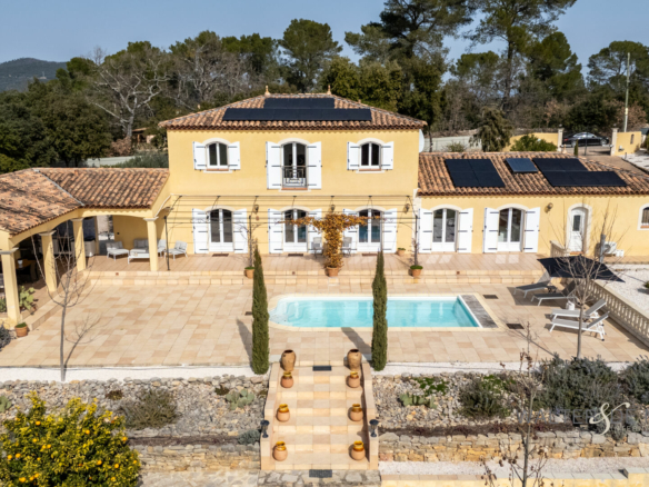 Maison 7 pièces 210 m²