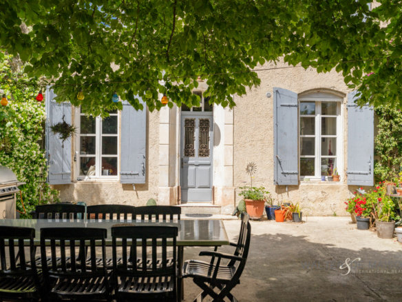 Maison 8 pièces 270 m²