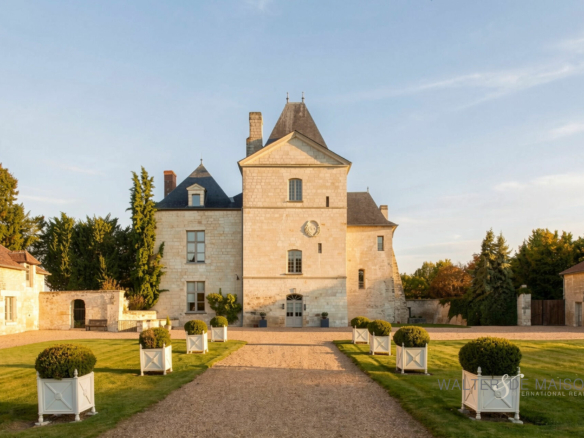 Demeure 54 pièces 1874 m²