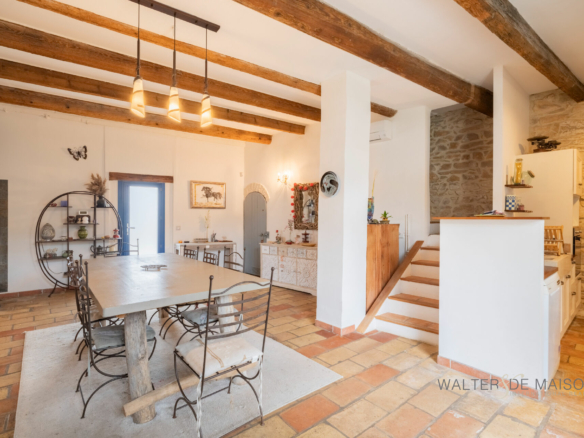 Maison 8 pièces 220 m²