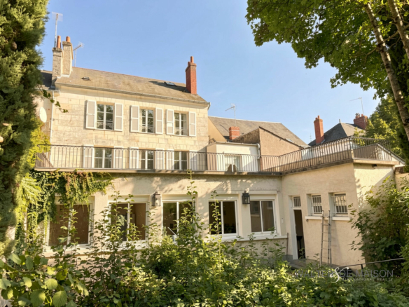 Maison 12 pièces 354 m²