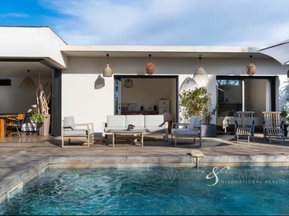 Maison 6 pièces 233 m²