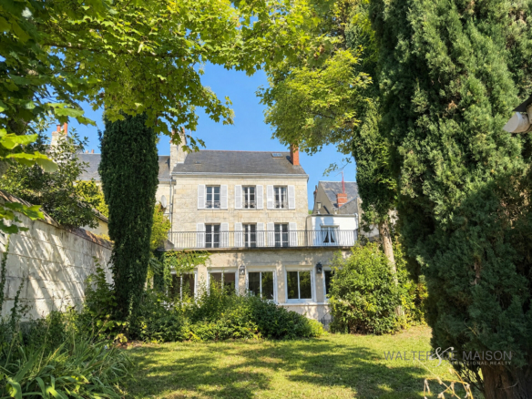 Maison 12 pièces 354 m²