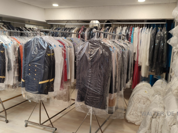 Local professionnel 160 m²