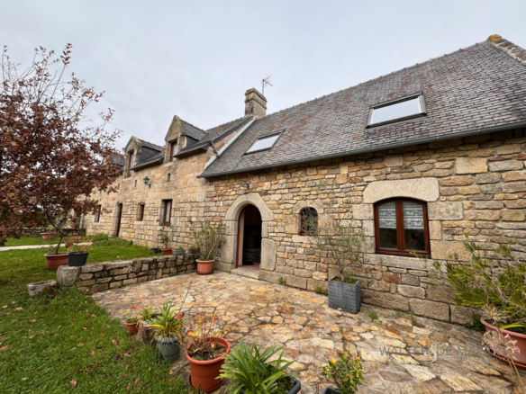 Maison 12 pièces 211.2 m²