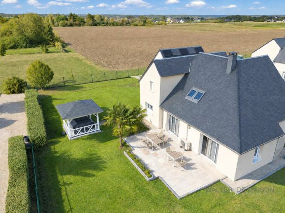 Maison 5 pièces 218 m²